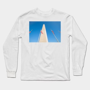 Washington Monument tall obelisk in National Mall Washington DC commemorating George Washington with flags Long Sleeve T-Shirt